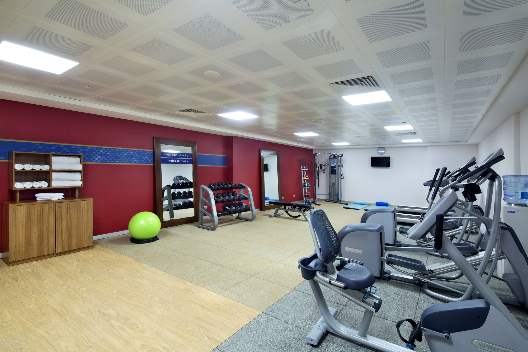 Hampton By Hilton Symbol Hotel 3*