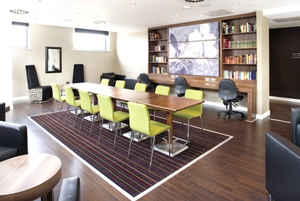 Hampton By Hilton Symbol Отель 3*