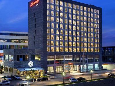 Отель Hampton By Hilton Symbol Коджаэли