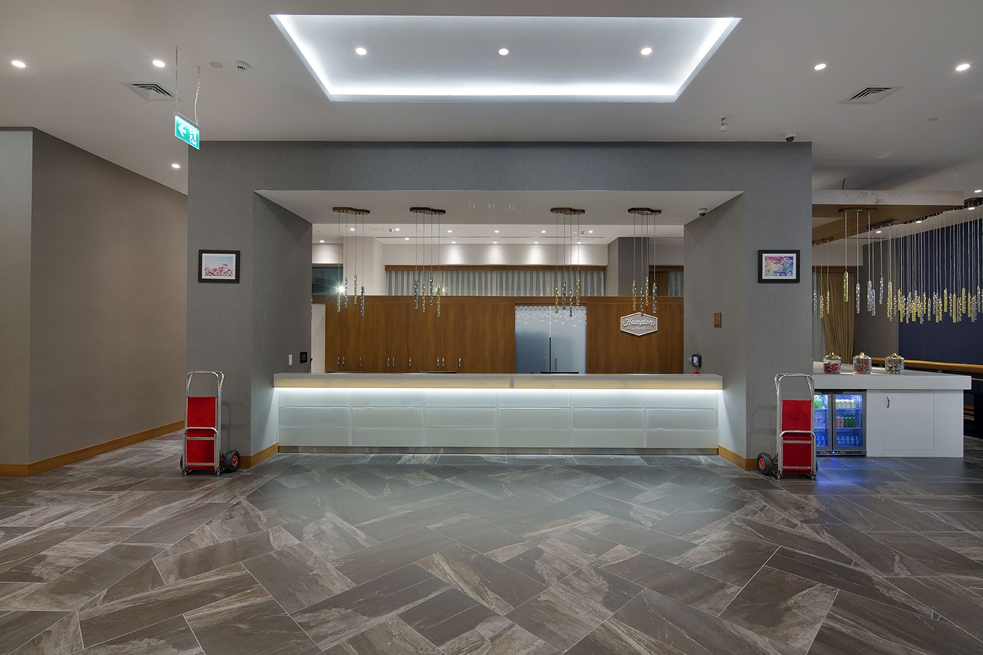 Hampton By Hilton Symbol 3*