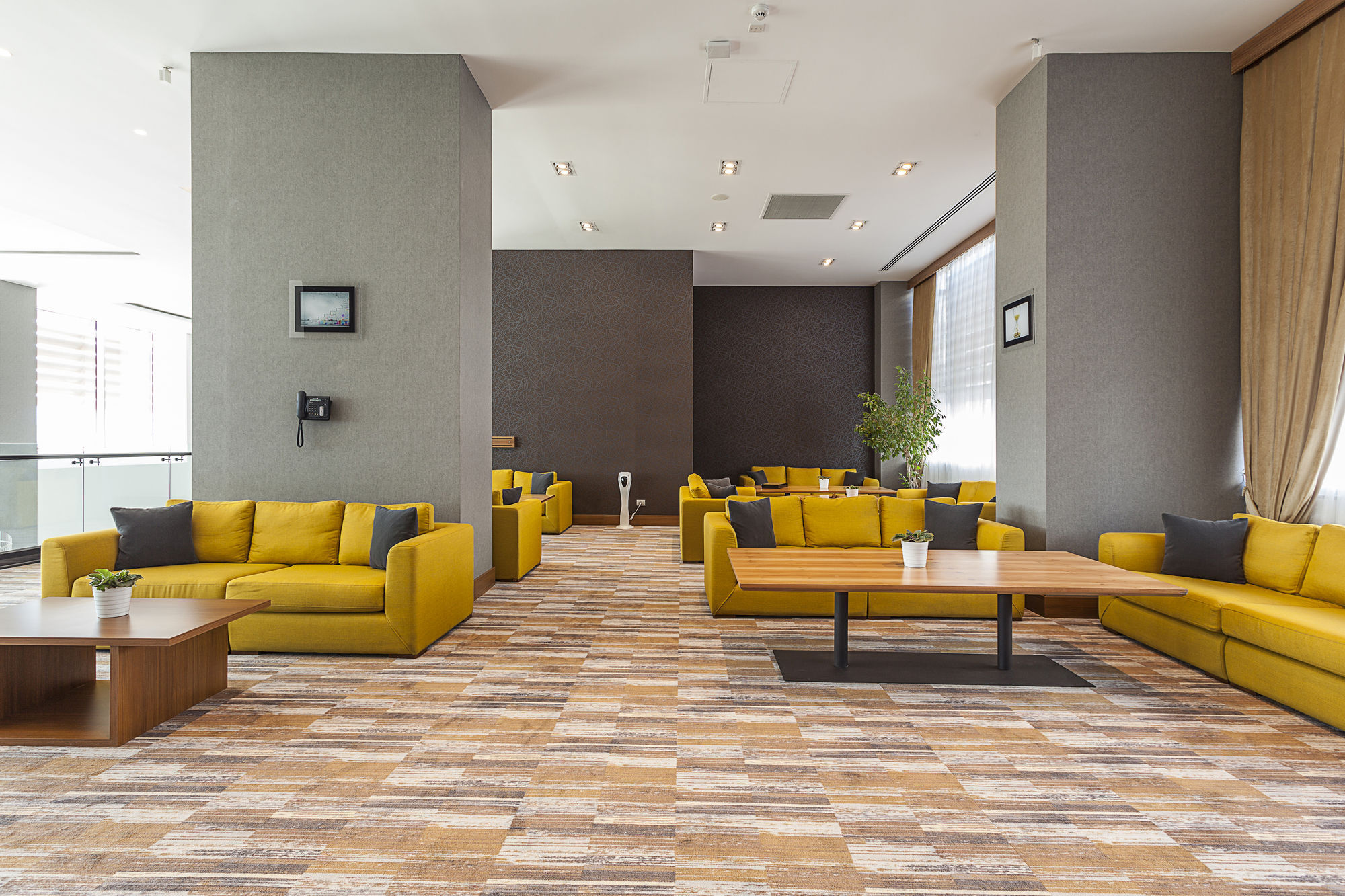 Hampton By Hilton Symbol Отель 3*